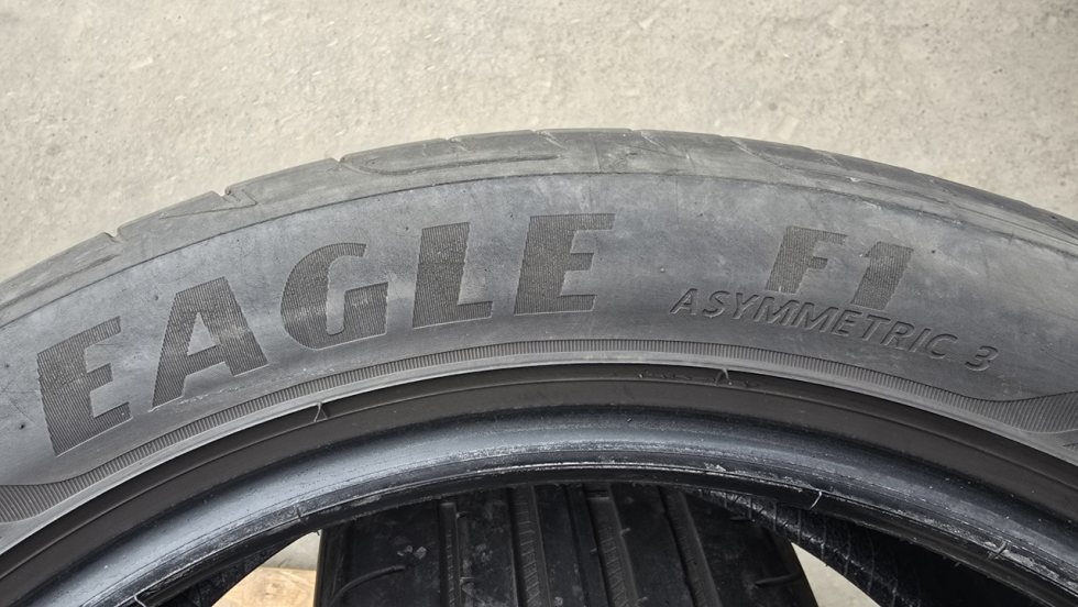 Letní pneu 245/45/18 Good Year - 9