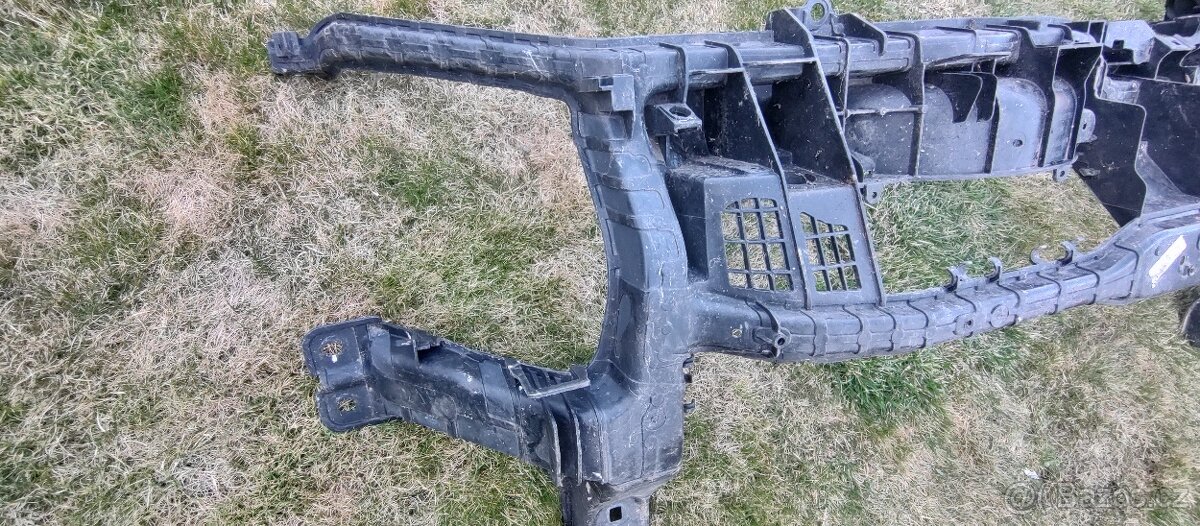 Ford Transit 8 VIII MK8 2014 - predne celo čelo stena - 9