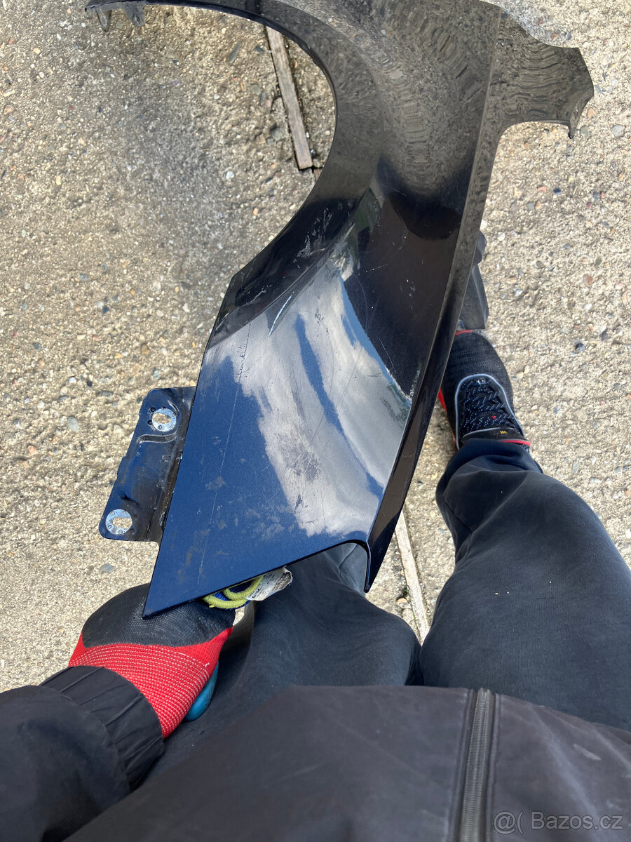 predni blatnik skoda octavia III pravy 12- cerny - 9