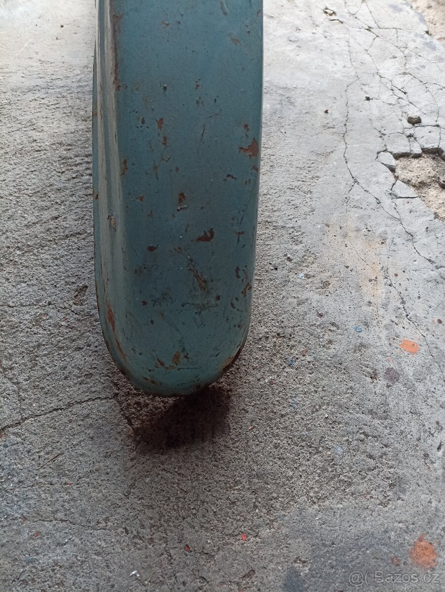 Před. blatník Jawa pionýr 20,21 - 9