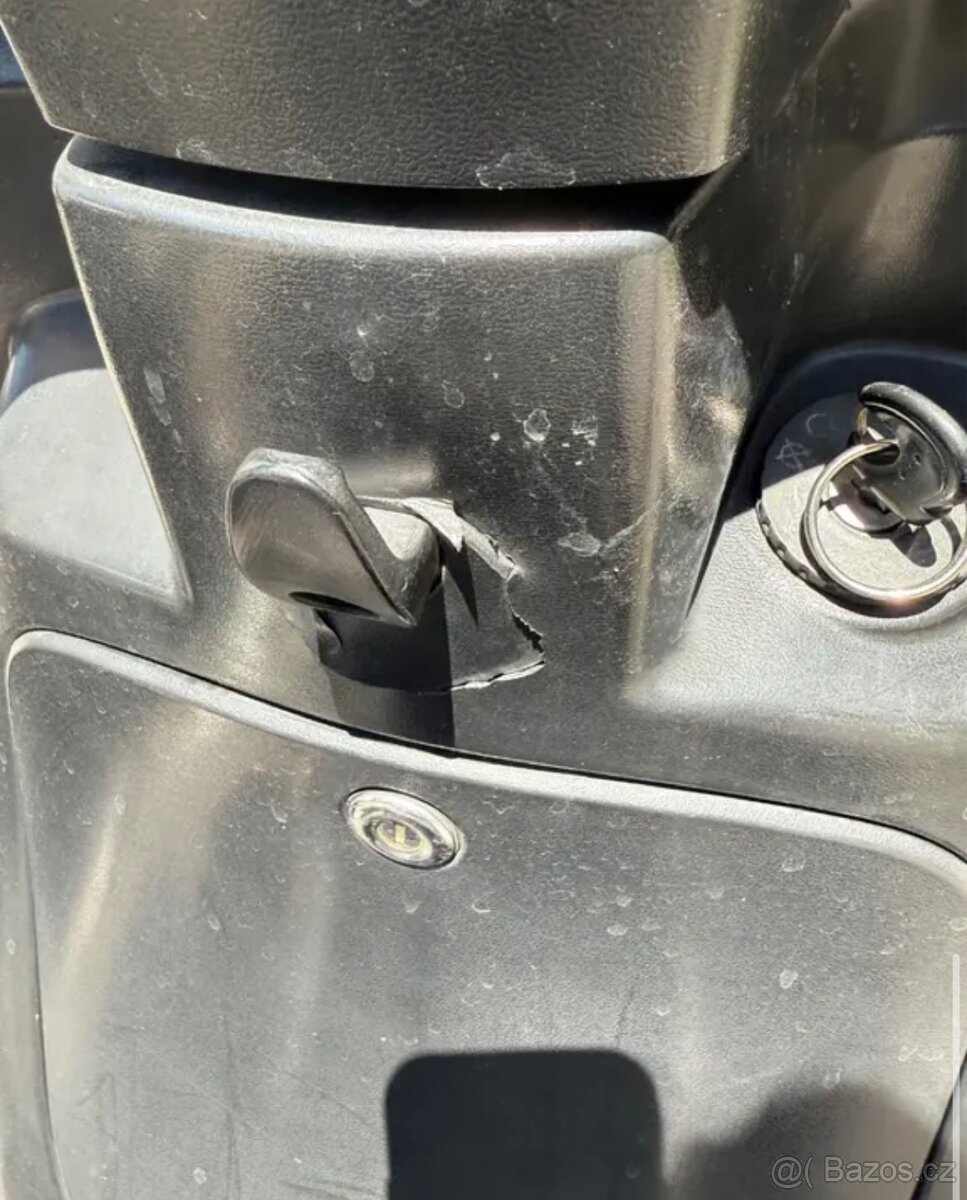 Peugeot Tweet 125 r. 2014 - 9