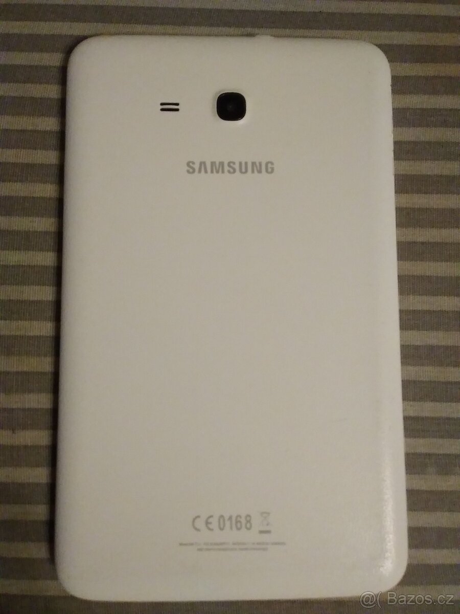 Starší Tablet Samsung Galaxy Tab 3 Lite bílý. - 9