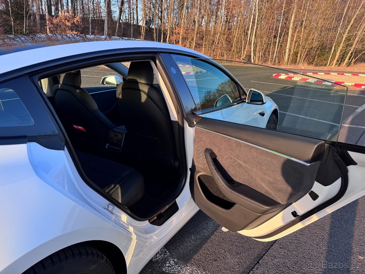 Tesla Model 3 Long Range AWD - 9