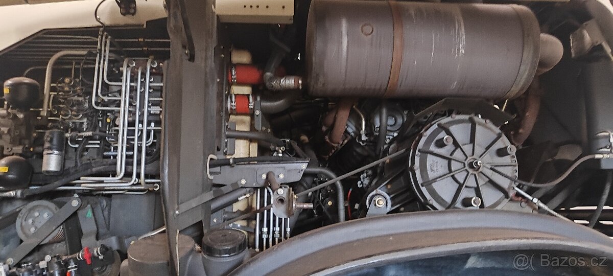 CLAAS JAGUAR 980 4x4 - 9