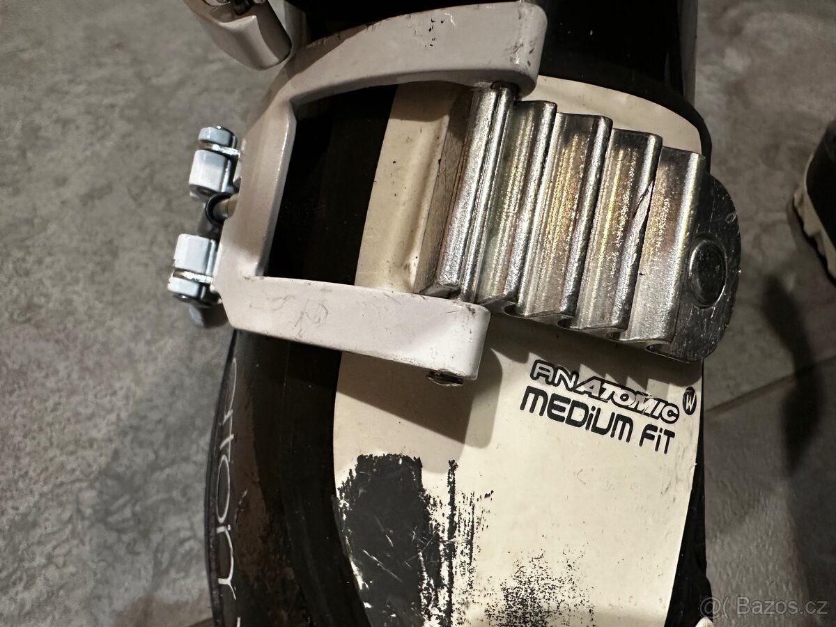 Sjezdové boty/lyžáky dámské Atomic 25/25,5 - 9