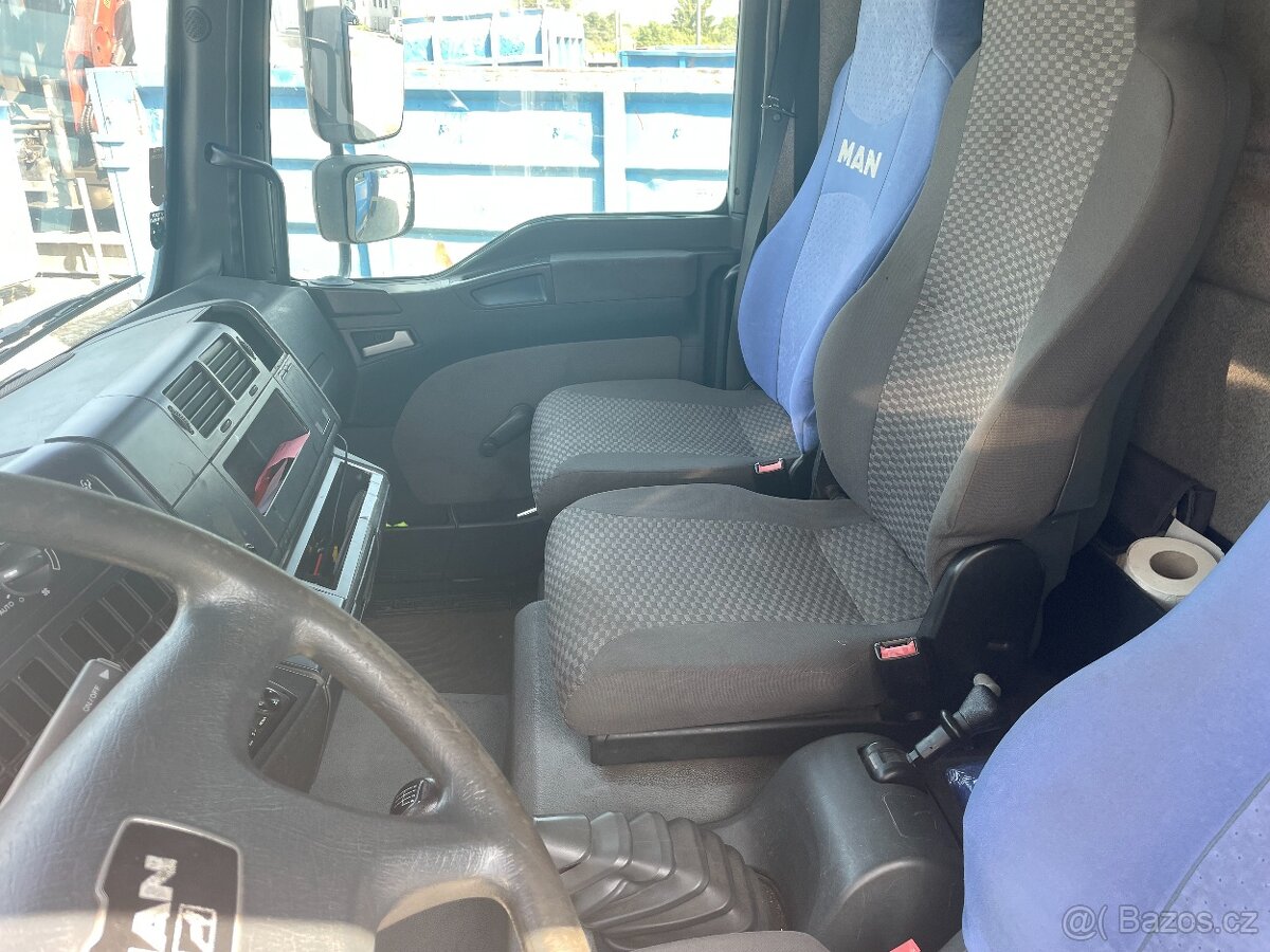 MAN TGL 12.210 plachta s hydraulickým čelem 4x2 - 9