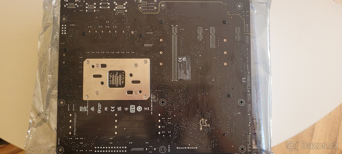 Zakladni deska ASUS PRIME B650-PLUS - 9