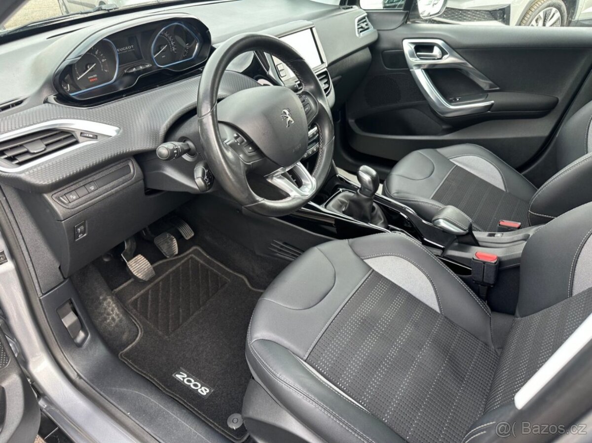 Prodáváme Peugeot 2008 1.2T 81kw Allure - 9