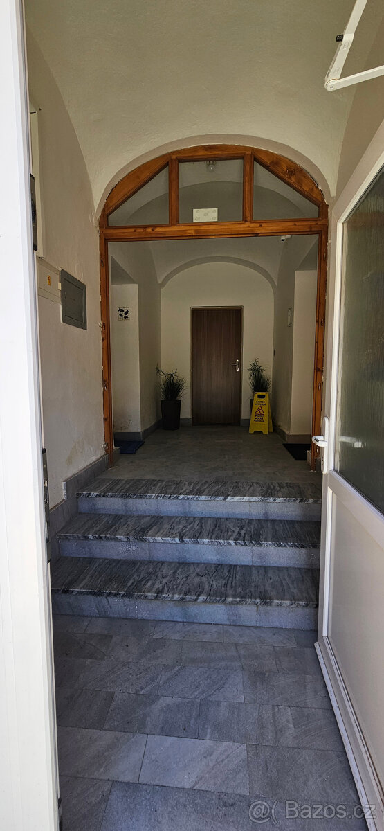 Prodej nebyt.jed.76 m2 v cihle na ul. Lipovská v Jeseníku - 9