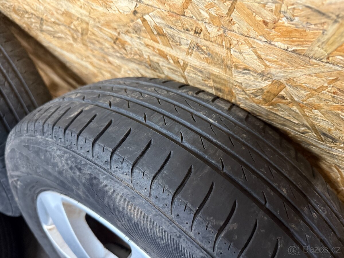 SADA ALU KOL ŠKODA 1Z0601025K 5x112 57,1mm ET47 195/65 R15 - 9