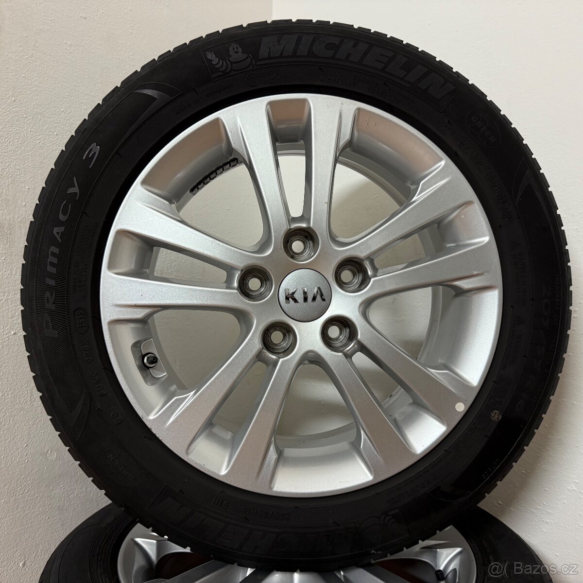 KIA CEED II 5x114,3 R16 ET50+LETNÍ 205/55R16 4,5mm - 9