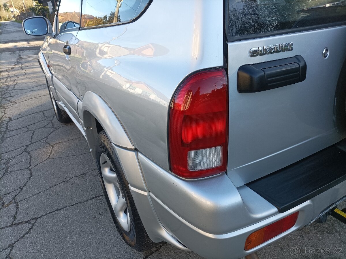 Suzuki Grand Vitara 1.6 4x4 benzín - 9