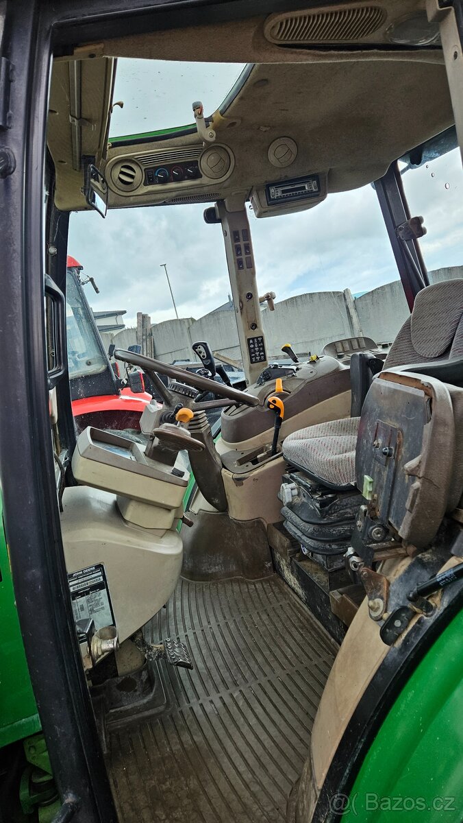 JOHN DEERE 5820R S ČELNyym nakl. 2006 - 9