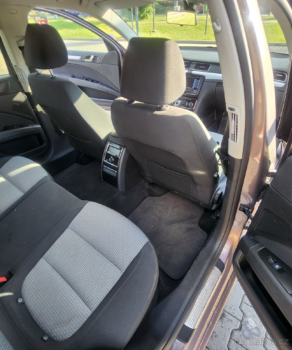 Škoda Superb 2.0TDI - 9