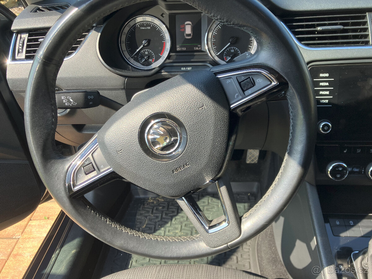 octavia 3 DSG 1,6 tdi combi faselift, výbava - 9