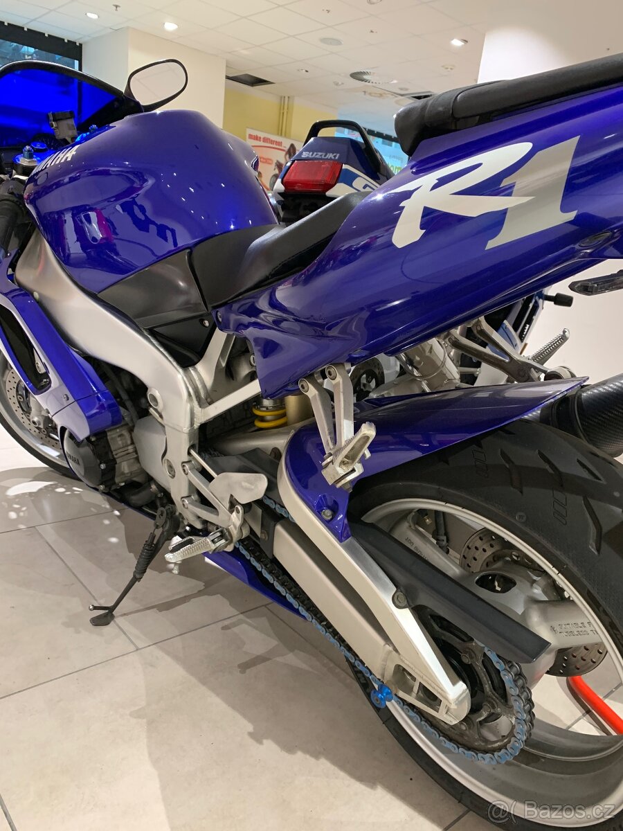 Yamaha YZF R1 -1998 první model - 9