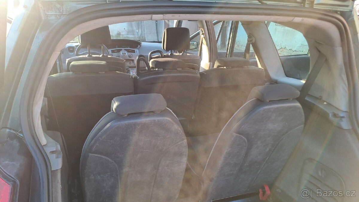 Renault grand scenic II 1.9 dci 7.míst - 9