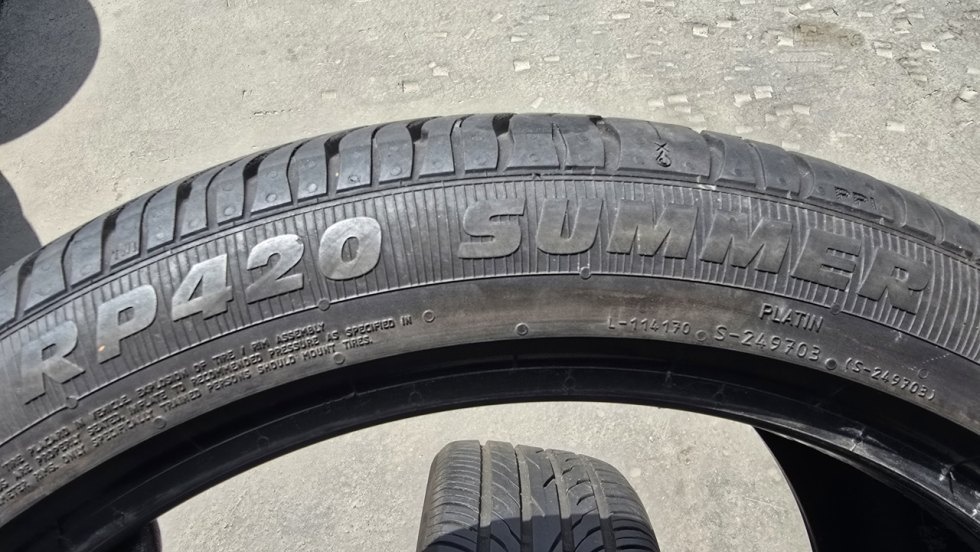 Letní pneu 245/40/18 Platin - 9