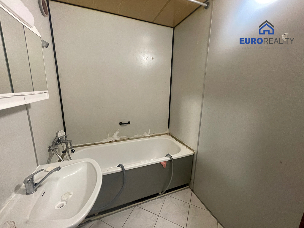 Prodej, byt 3+1, 71 m2, Tachov - 9