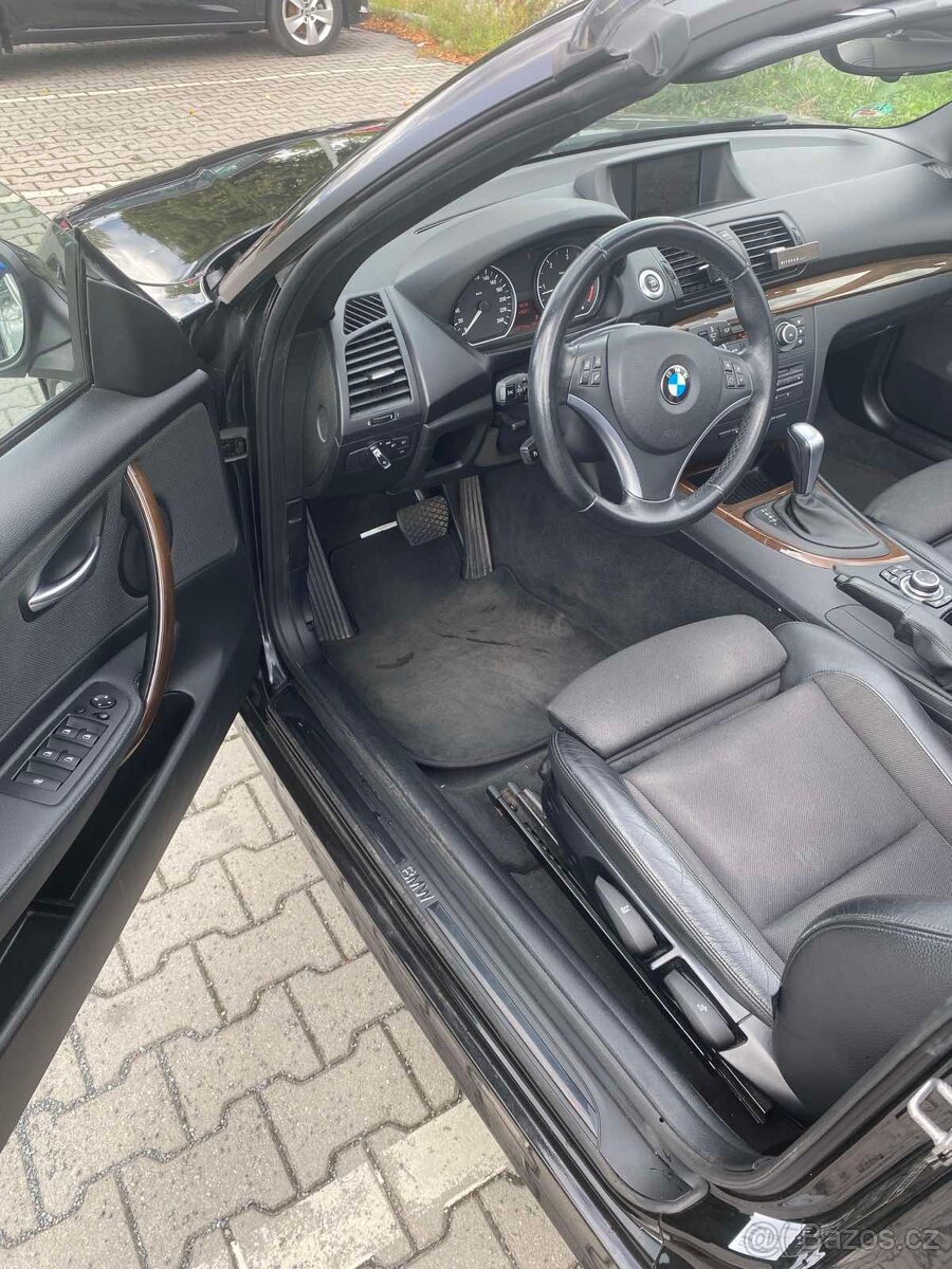 BMW 120D E88 105 kW CABRIO AUTOMAT Rok výroby 2011 facelift - 9