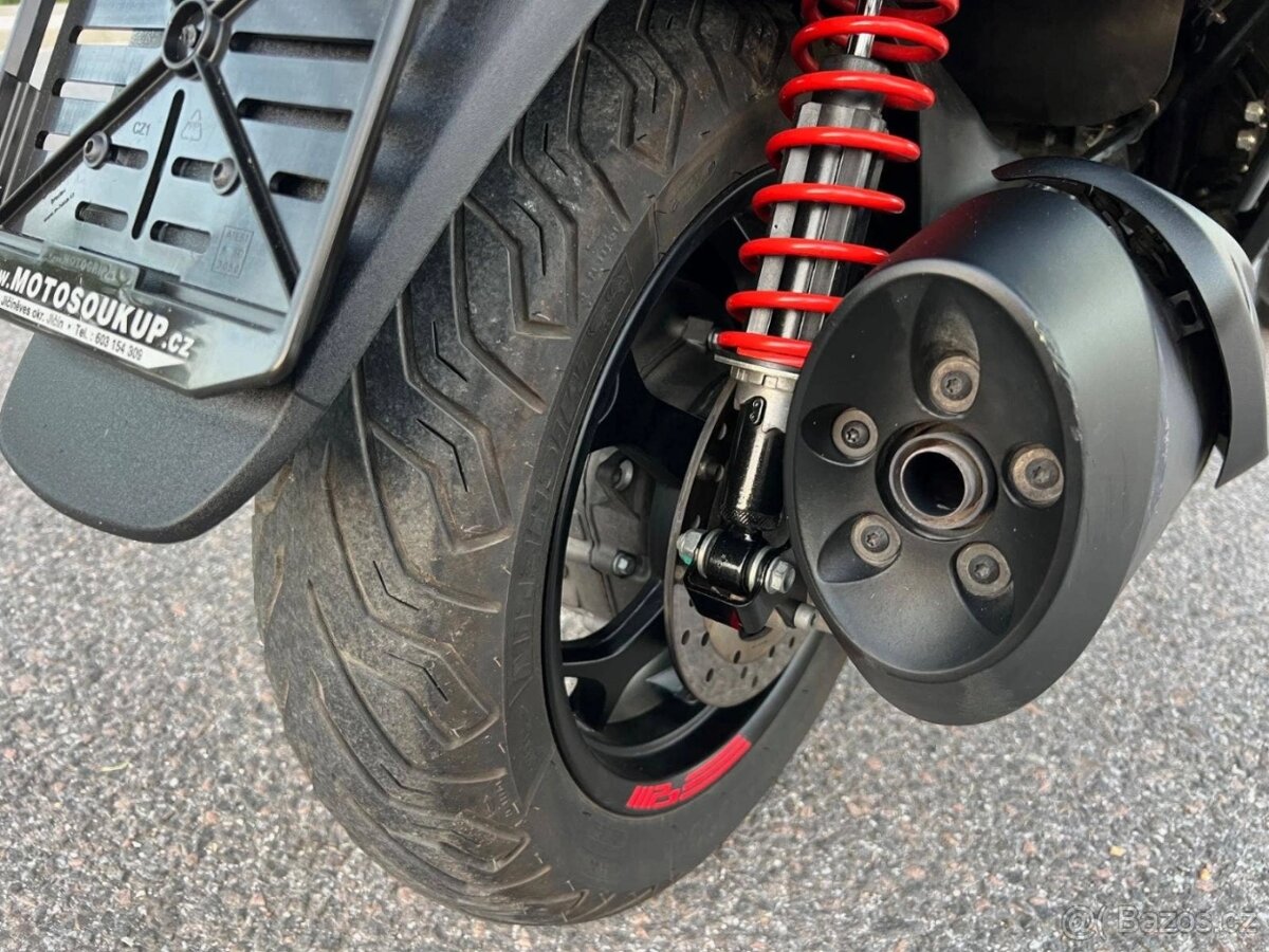 Piaggio MP3 400 HPE ABS + set 3 kufrů - 9