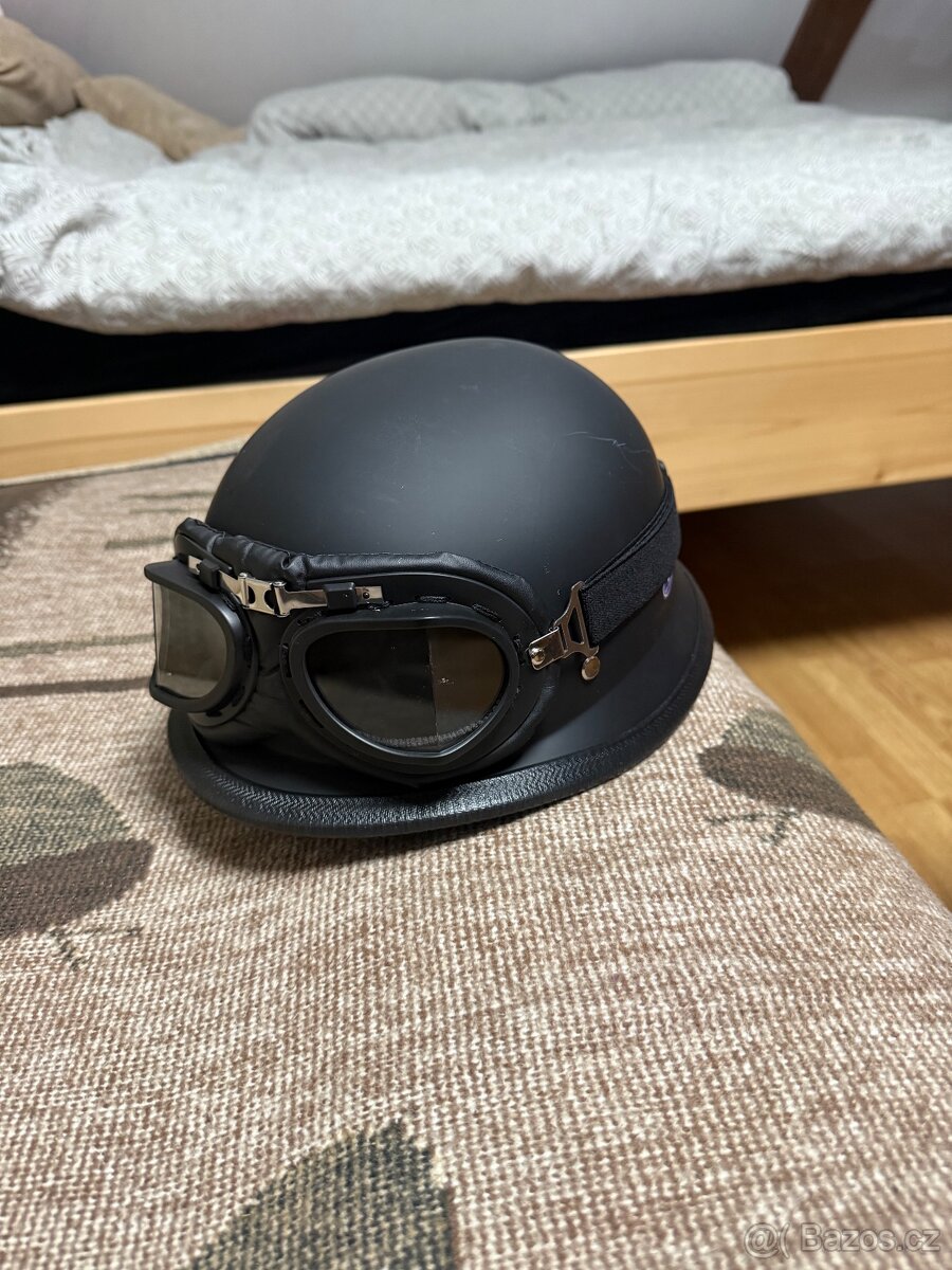 Suzuki Intruder VS 1400 - 9