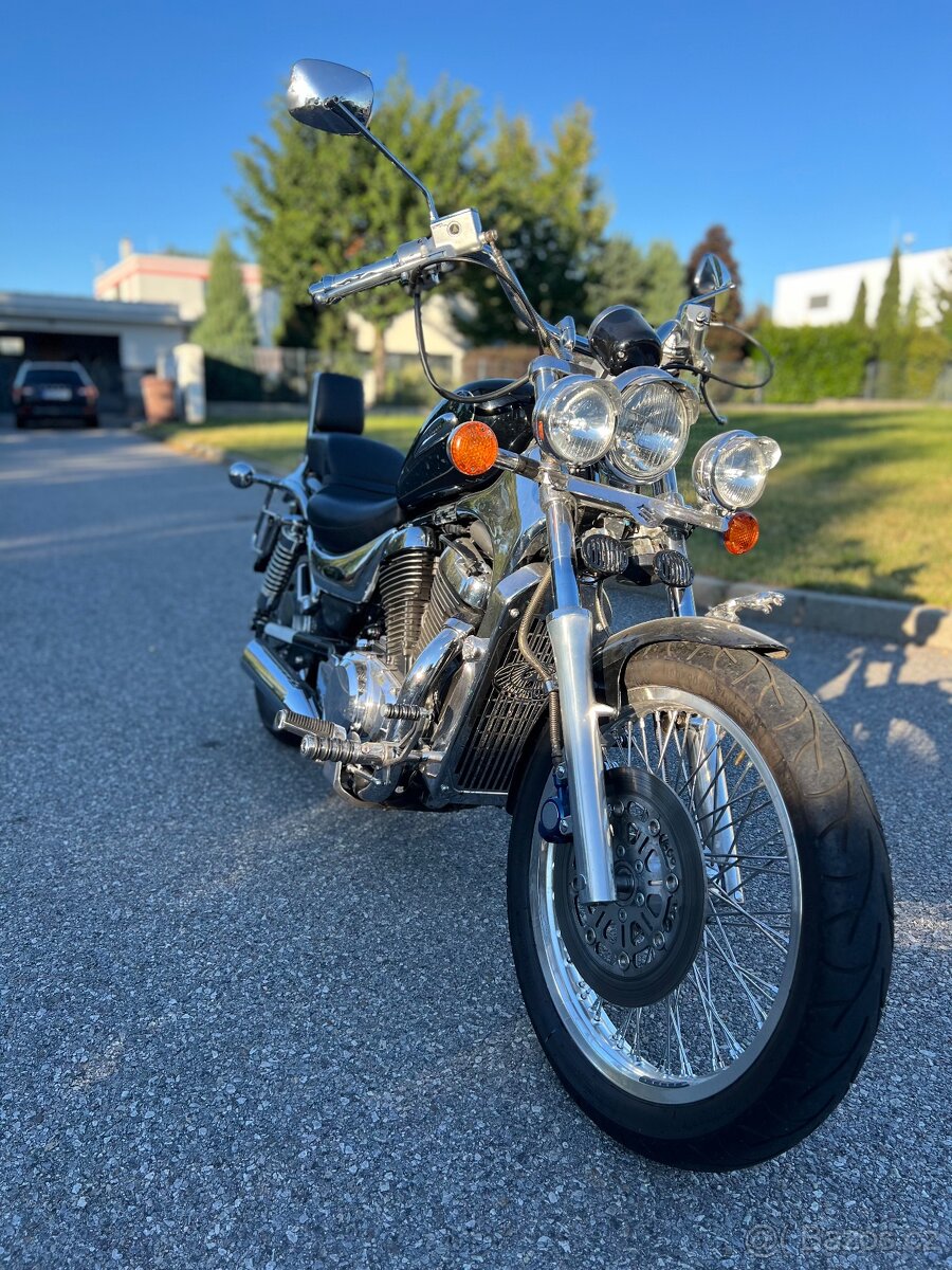 Suzuki VS800GL Intruder - 9