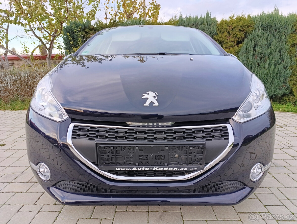 Peugeot 208 Style 1.2 60KW, servis, PĚKNÝ STAV - 9