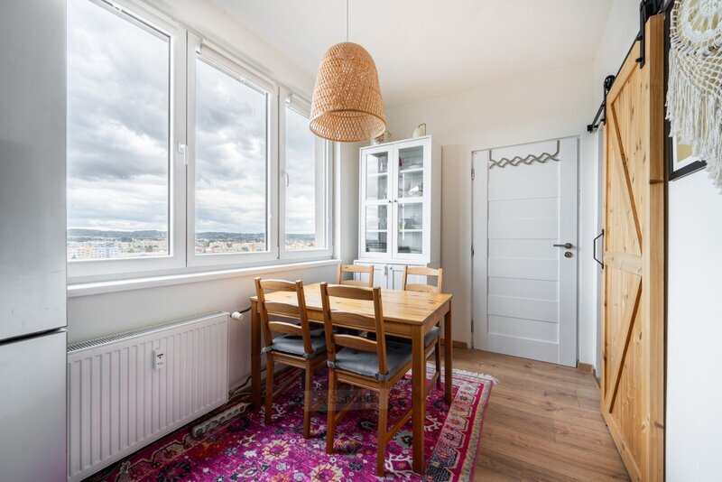 Pronájem bytu 3+1 66 m² - 9