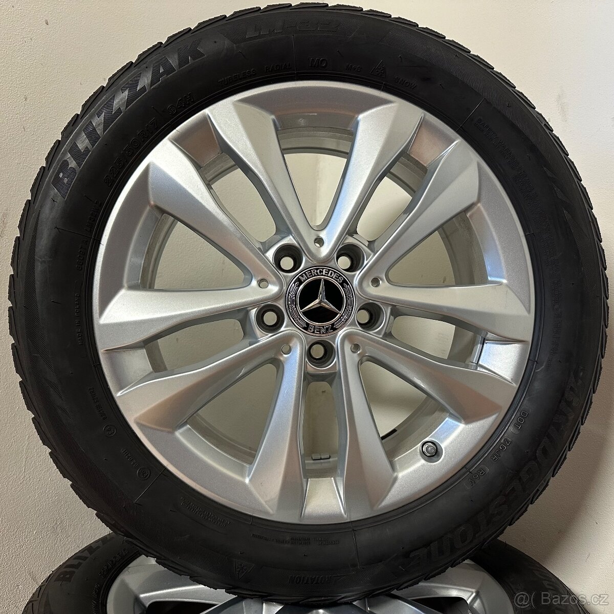 MERCEDES C W205 5x112 R17 ET48,5+ZIMNÍ 225/50R17 6mm - 9