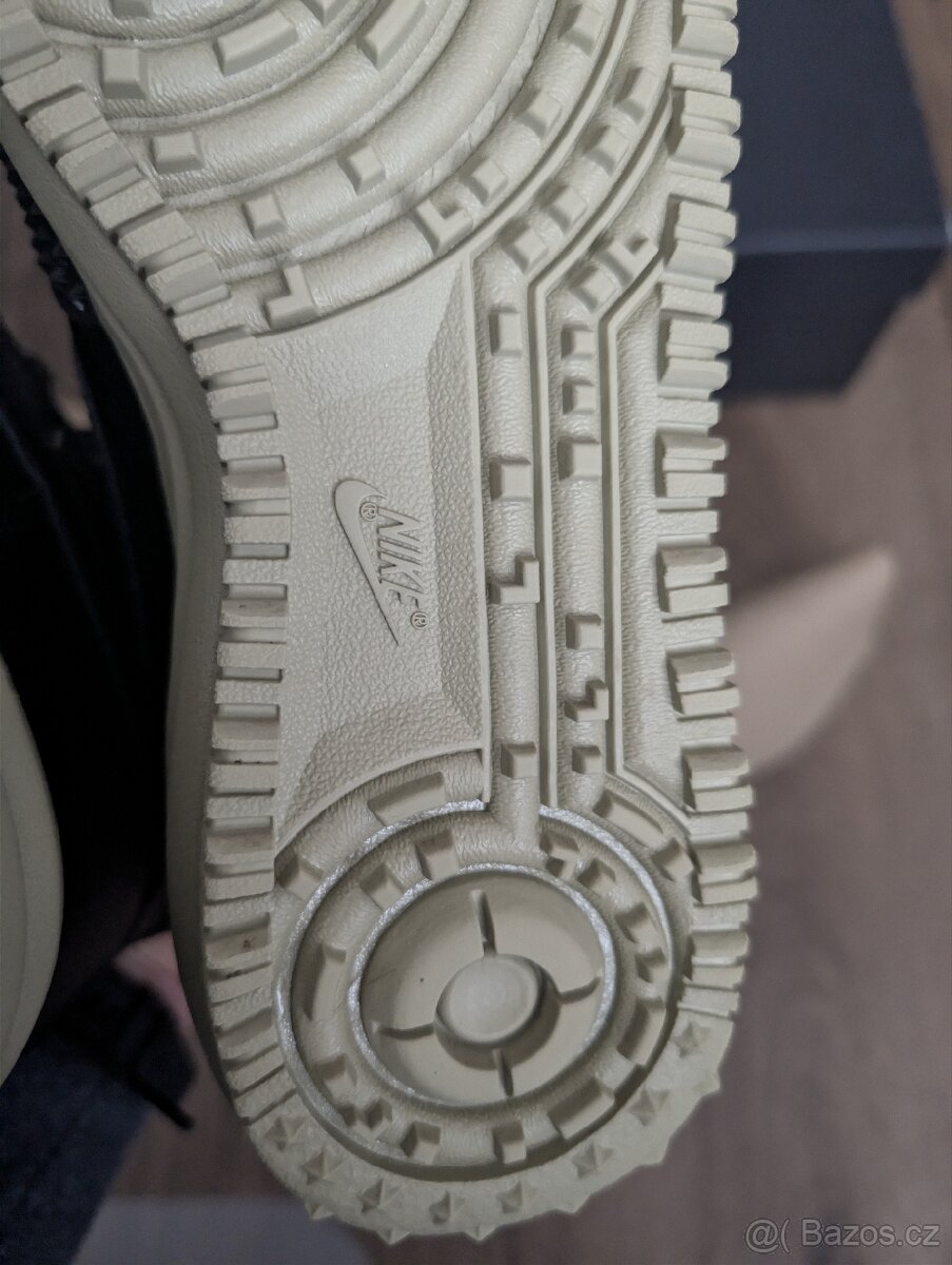 Nike Lunar Force 1 Duckboot velikost EUR 44 - 9