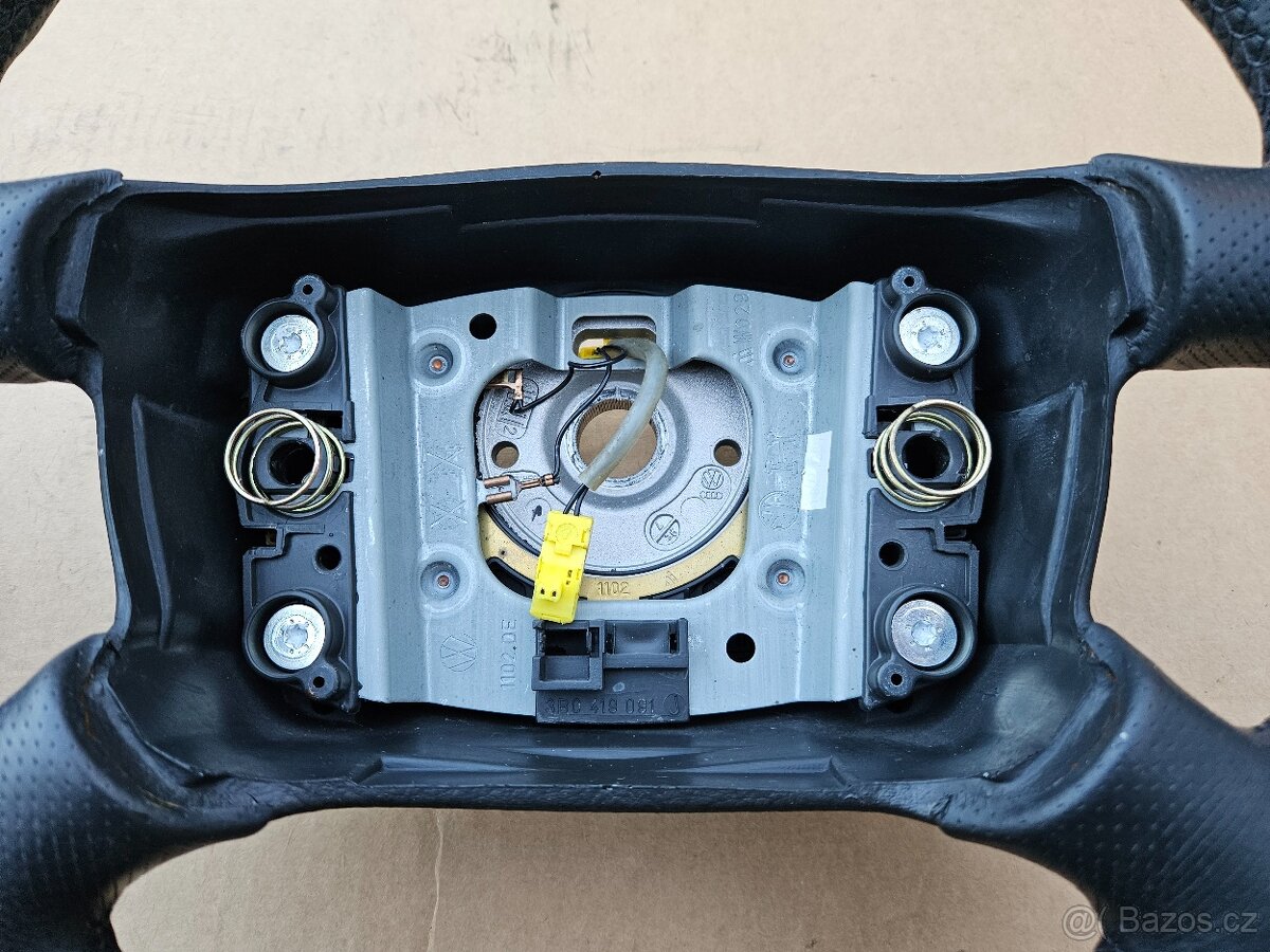 Škoda Octavia 1 volant v kůži - 9