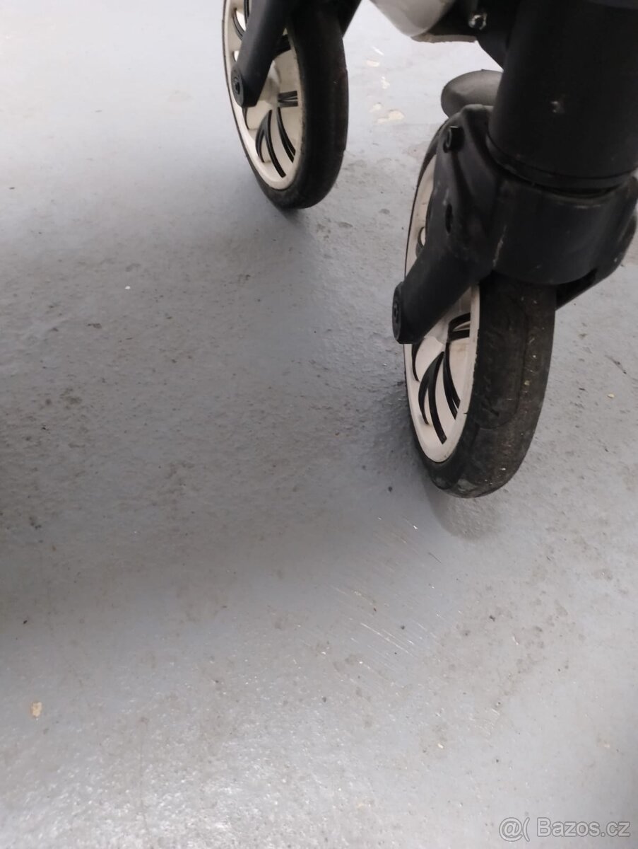 Sourozenecký kočárek Bebetto 42 - 9