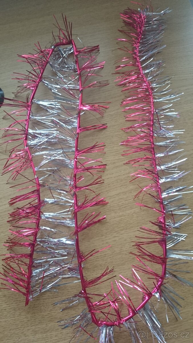 Vánoční ubrusy, baňky, svíčky, svícny,... - retro. - 9