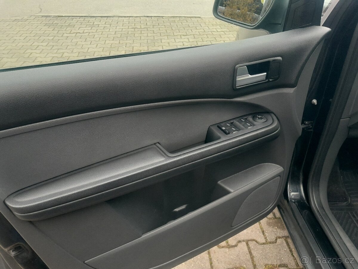 Ford Focus C-MAX, 1.8i, 88kW, 2004, Dobrý stav - 9