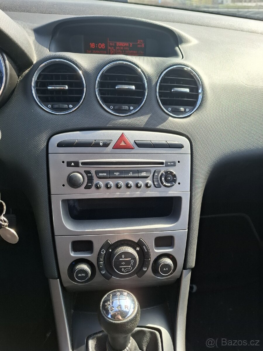 Peugeot 308 SW - 9