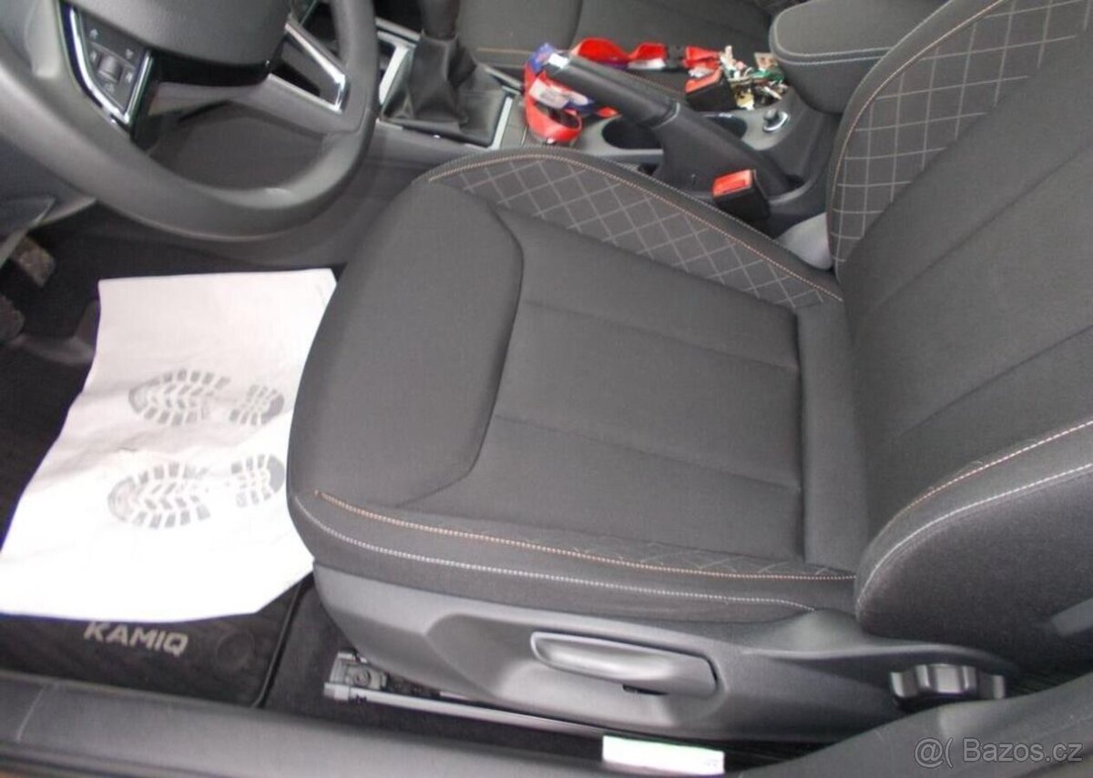 Škoda Kamiq 1,6 TDI 1maj koup ČR top stav nafta manuál 85 kw - 9