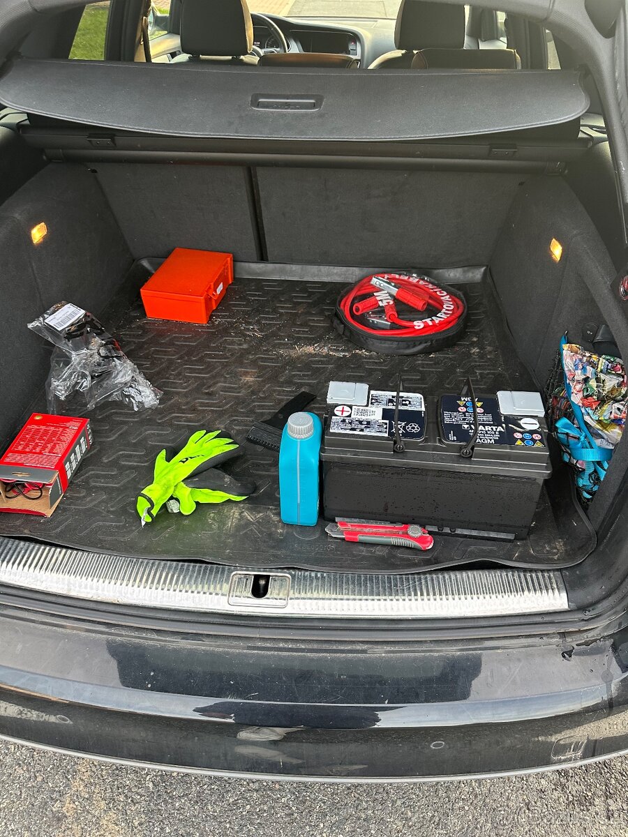 Nepojízdná A4 B8K5 2.0 TFSI (2012) 3x S-line - 9