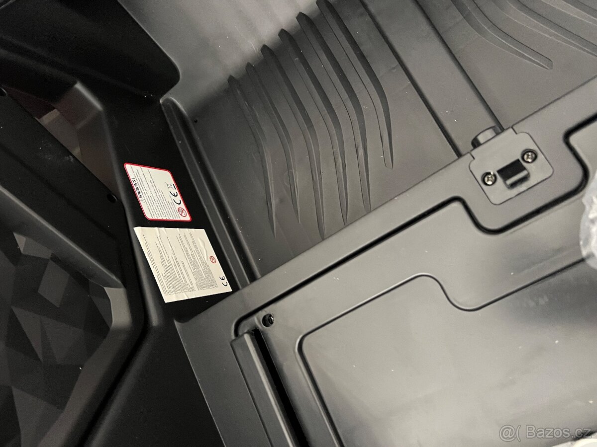 Dětský elektrický Dodge RAM 3500 - 400W - 9