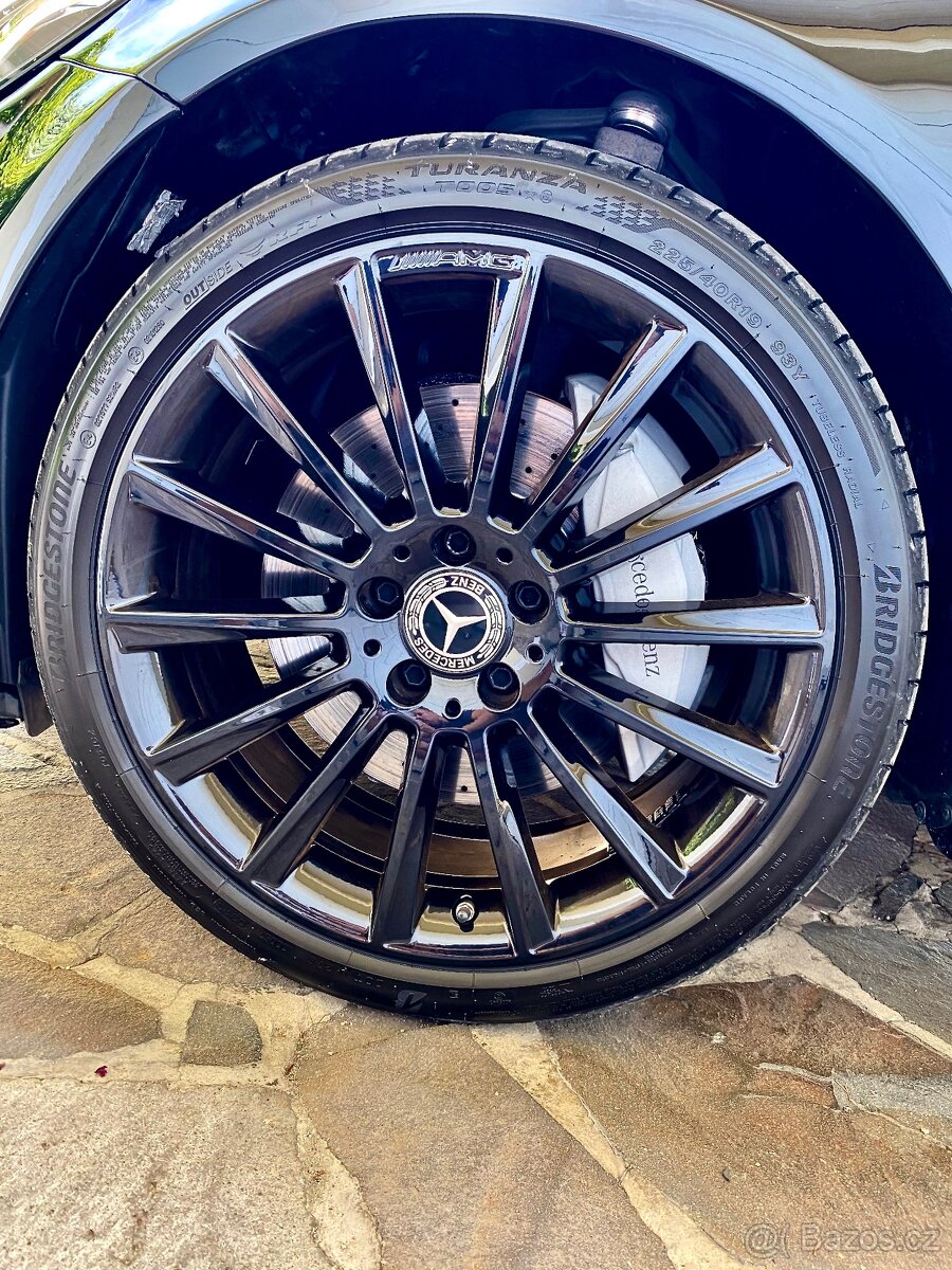 Mercedes-Benz C250 Coupe AMG Night Edition - 9