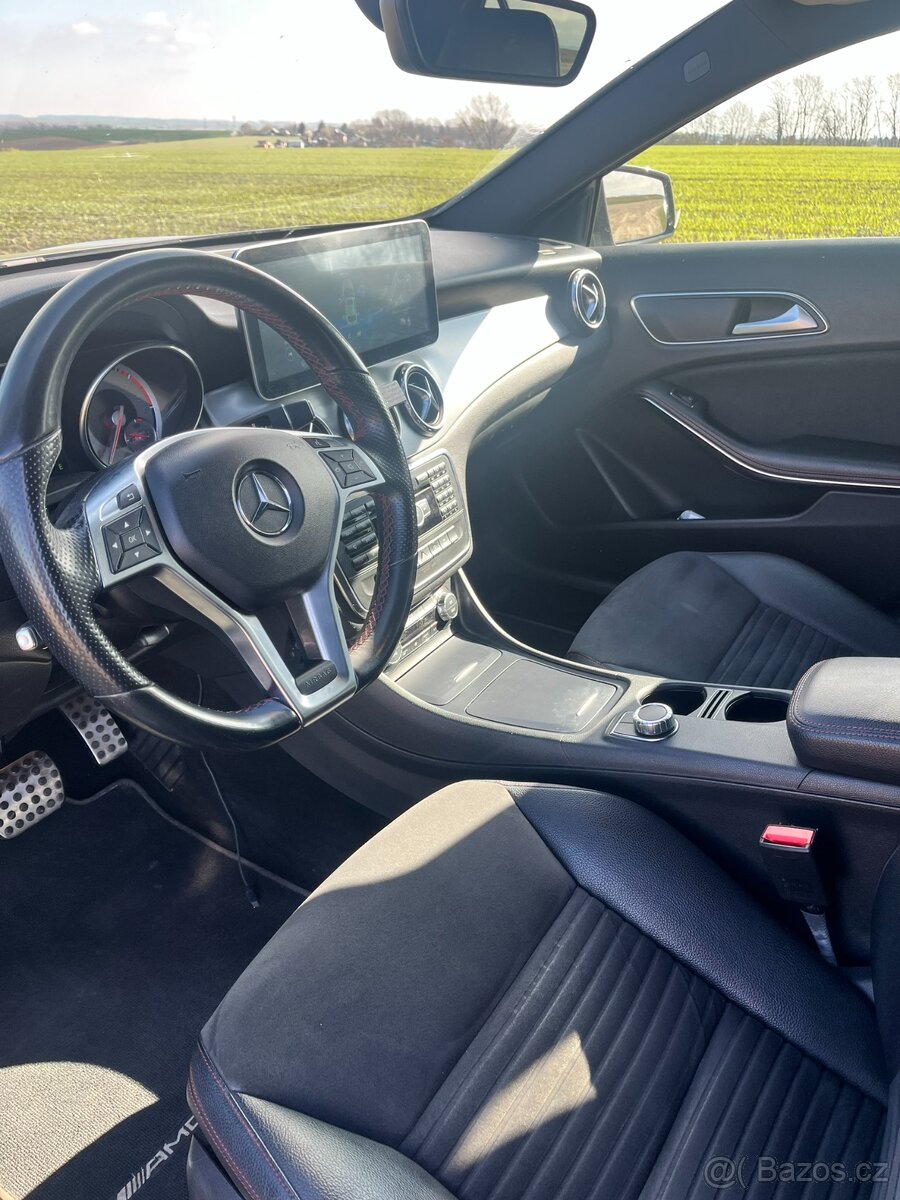 Mercedes-Benz GLA 2016 - 9