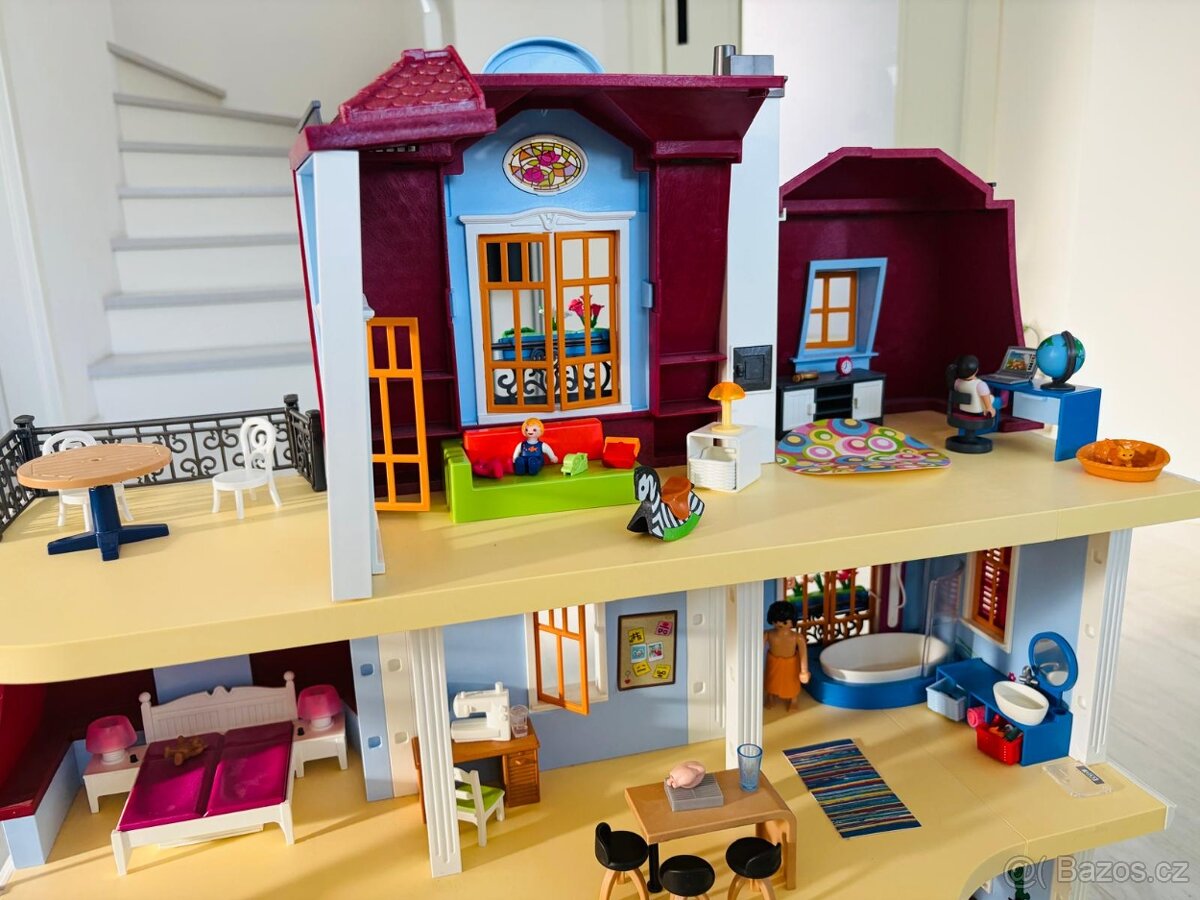 Domeček Playmobil s vybavením - 9