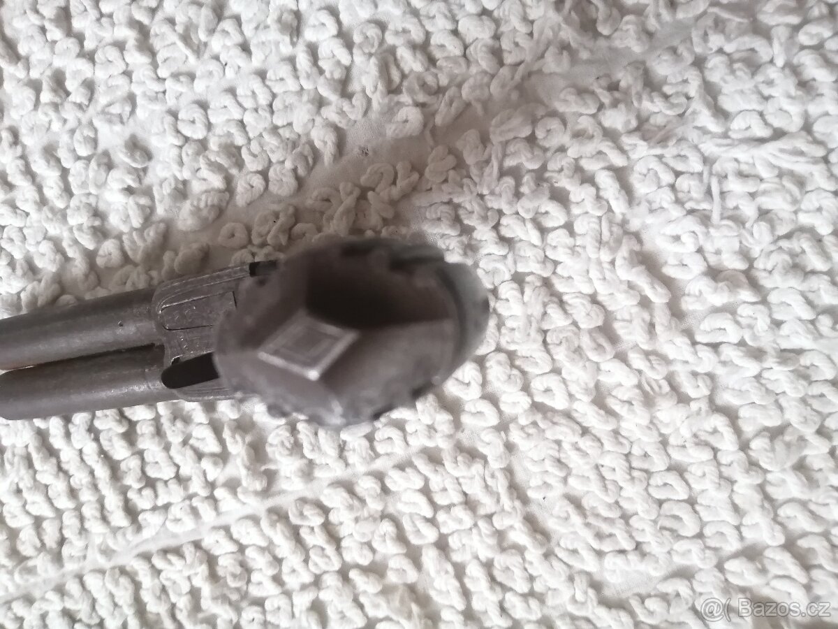historická pistolka - 9