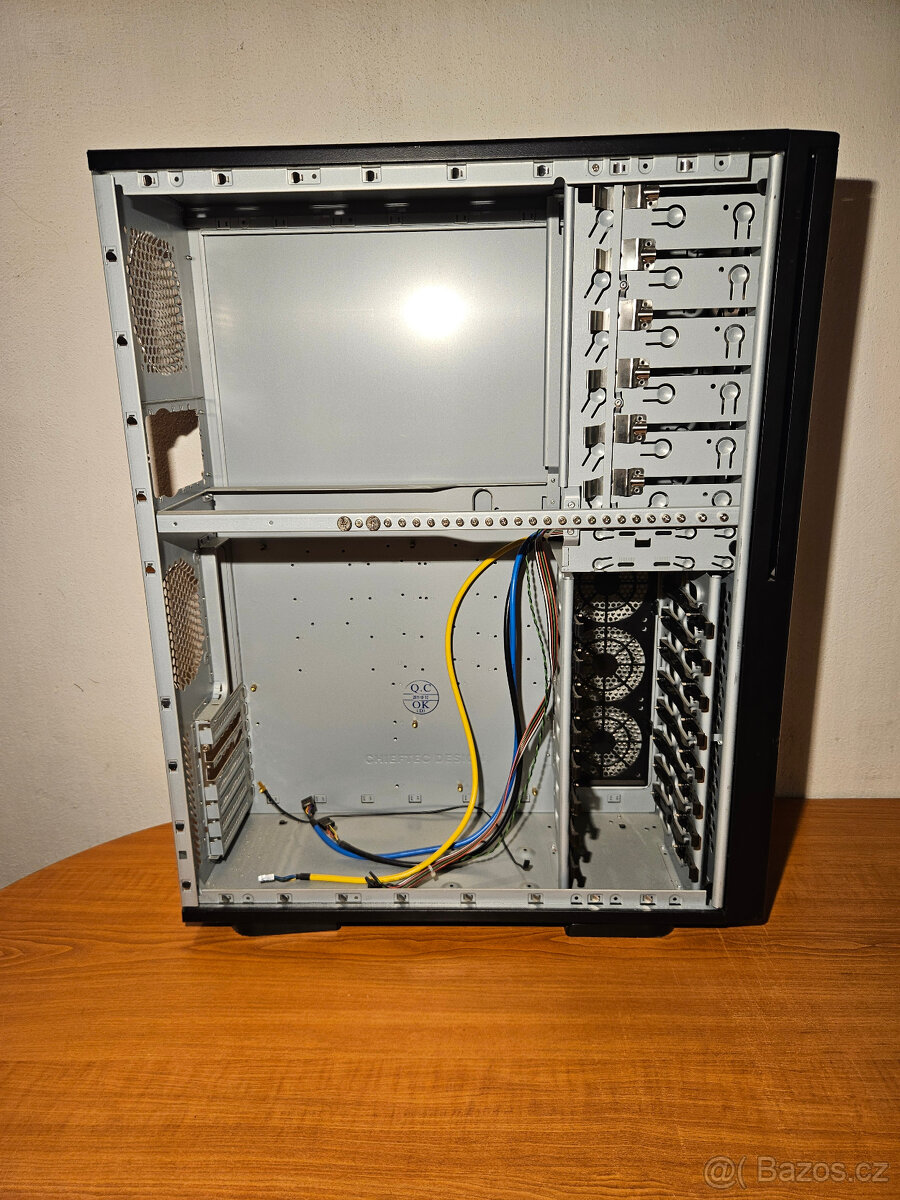 Bedna Chieftec Bravo pro 8xHDD - vhodné pro NAS - 9