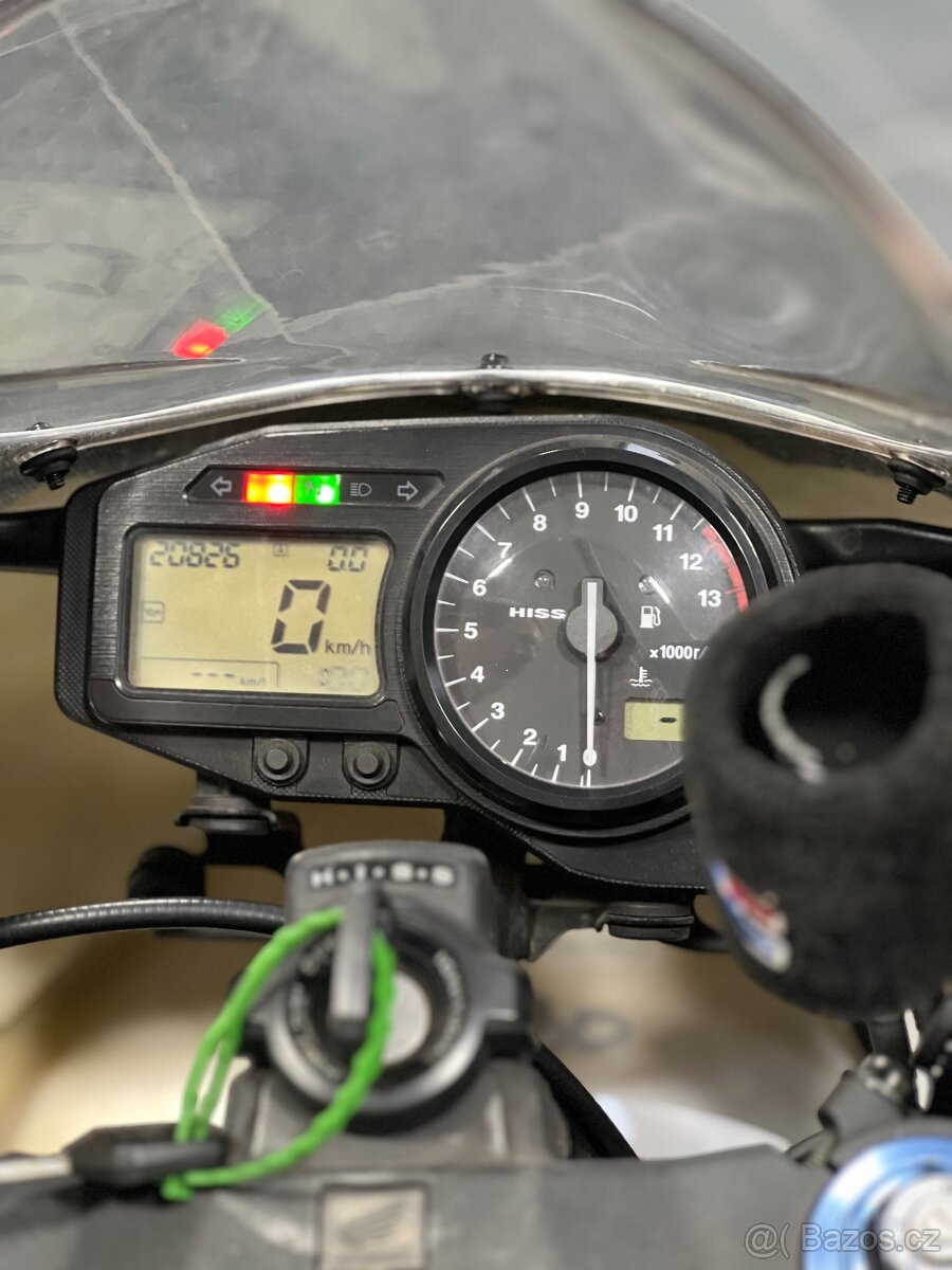 Honda CBR 954RR Fireblade 2003 - 9