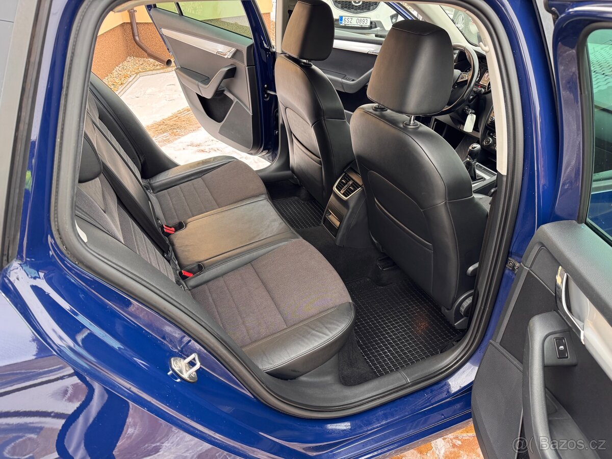 Škoda Octavia 1.6TDI 77Kw Style - Navi - 9