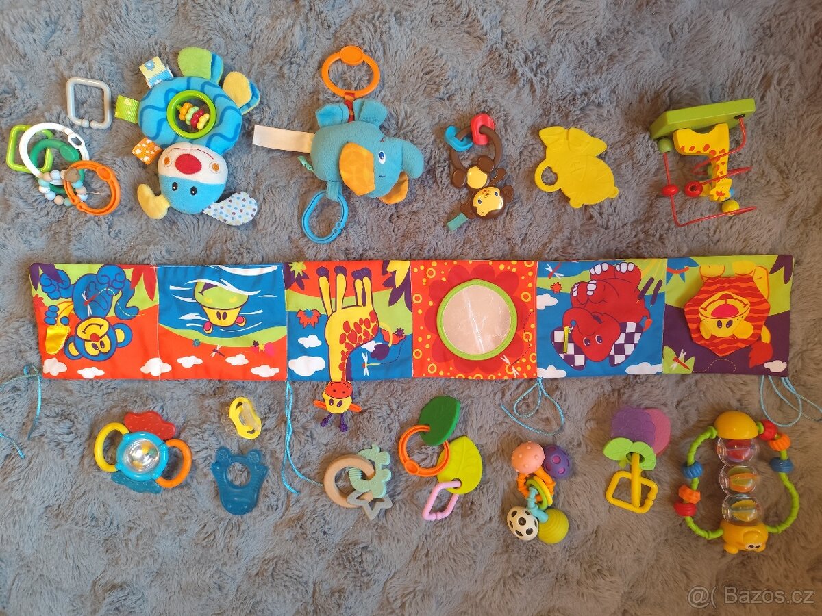 Hrazdička včetně hraček - 9