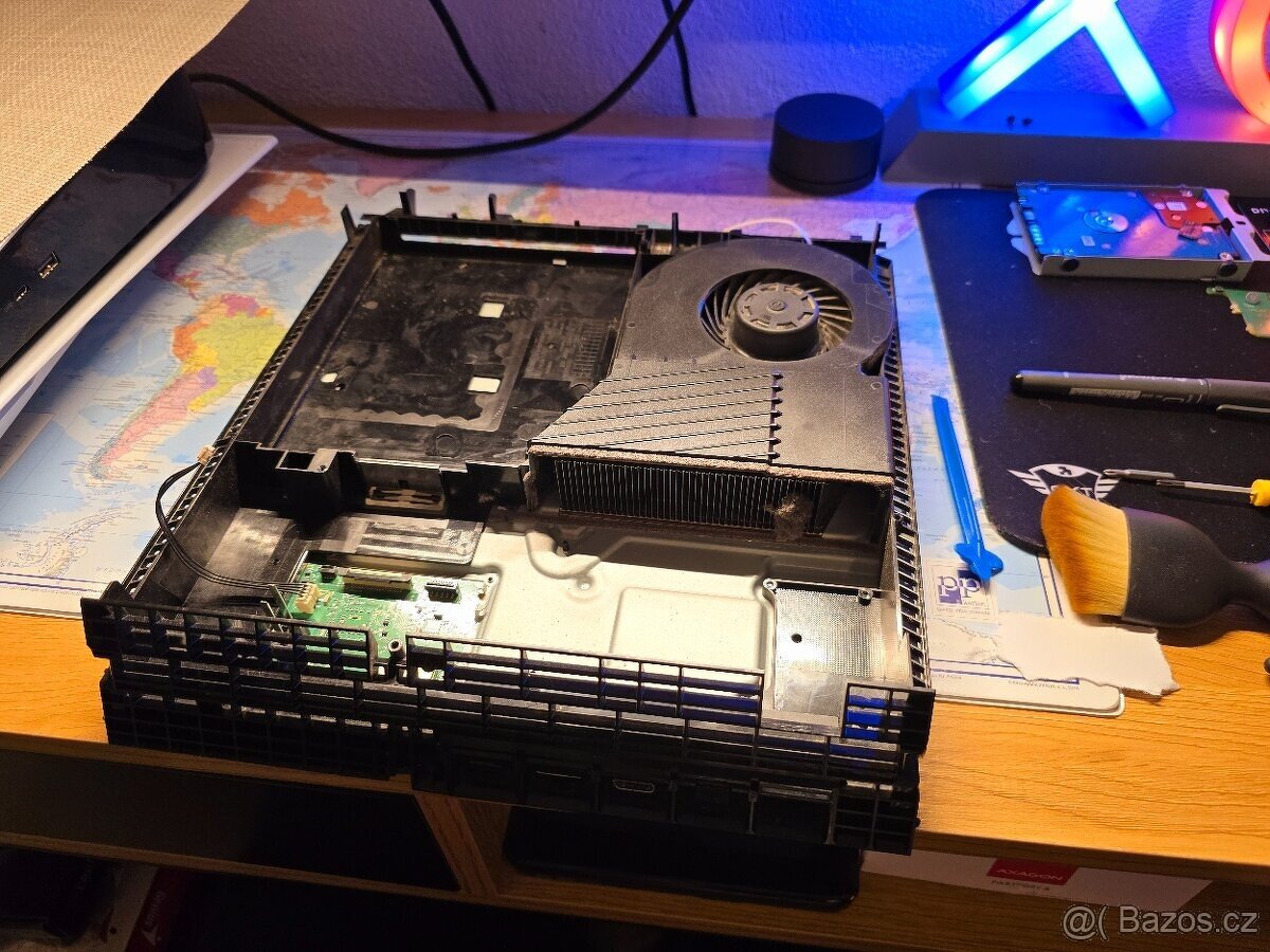 Čistění herní konzolí PS3, PS4, PS4 PRO, PS5 - 9