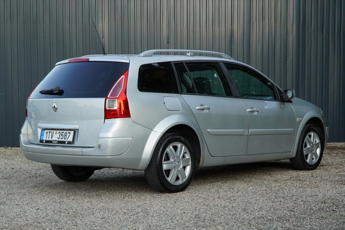 Renault Mégane 1.6 Suprový stav - 9