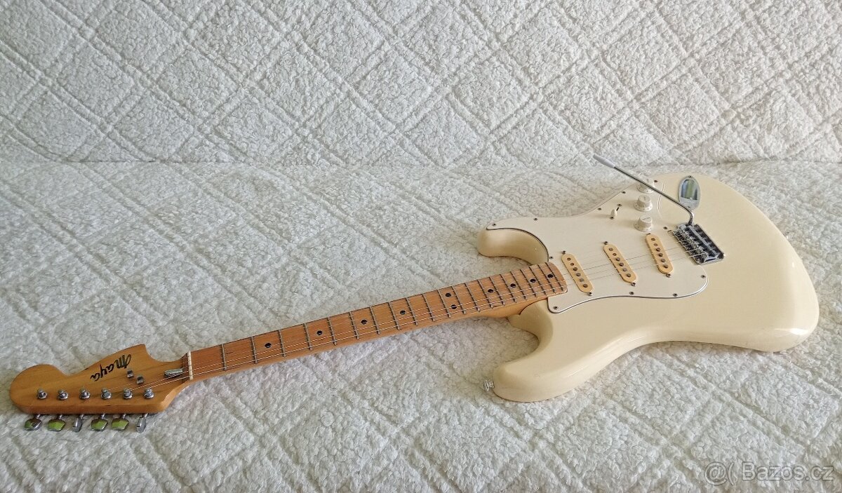 52 až 55 ročná vintage Maya Stratocaster (70. roky) - Japan - 9